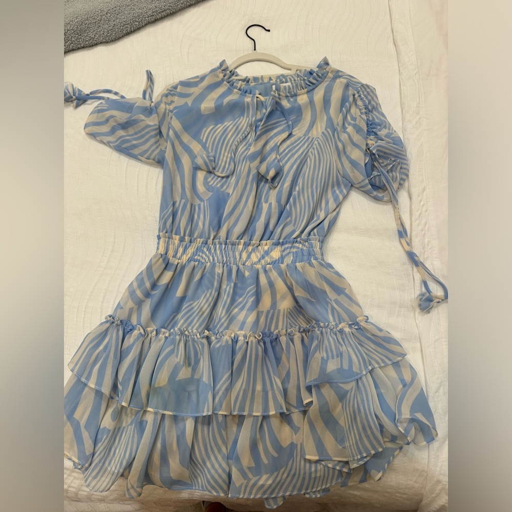 MISA Printed light blue mini dress!